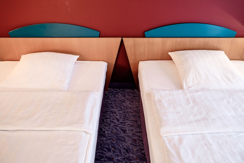 Deluxe Twin Room - Photo 3