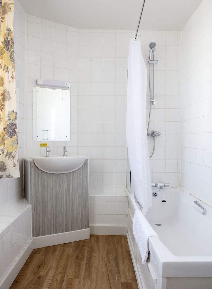 Superior Double or Twin Room, Private Bathroom - Photo 2