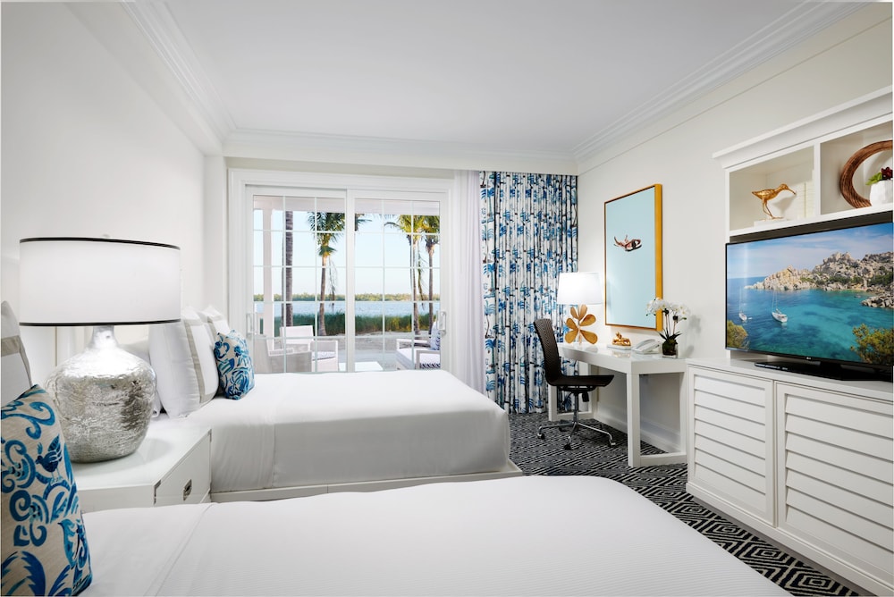 Room, 2 Queen Beds, Oceanfront (Veranda) photo 2
