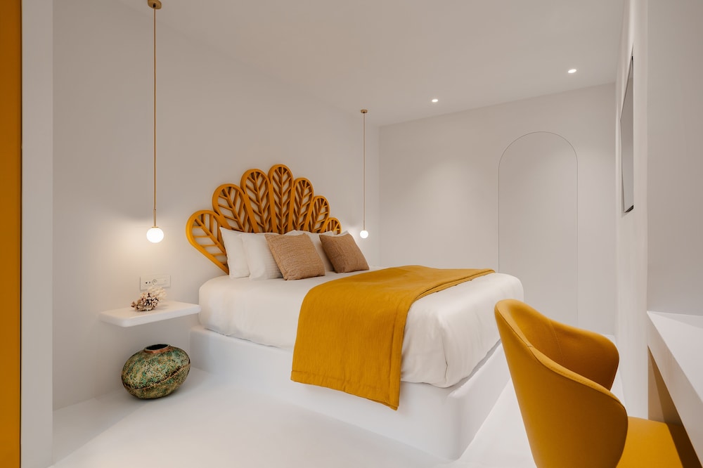 Standard Double Room - Photo 14