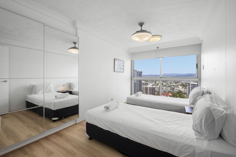 Premium Two-Bedroom Apartment with Ocean View photo 2