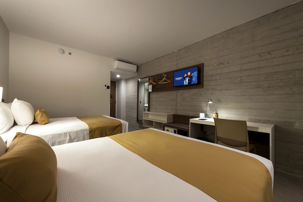 Room, 2 Double Beds, Accessible, Non Smoking (Mobility) - Photo 4