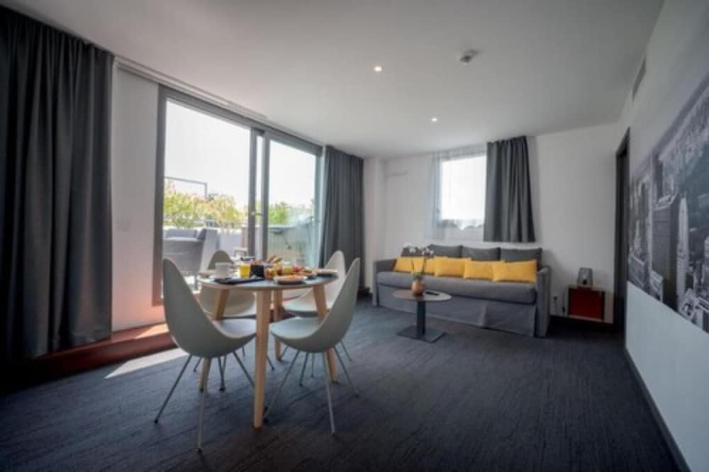 Deluxe Suite, Terrace photo 2
