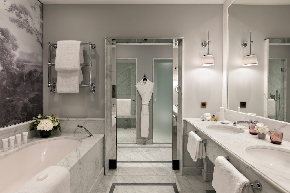 Signature Suite (George V) photo 3