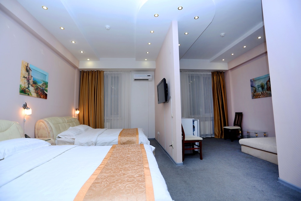 Superior Twin Room (Harmony)