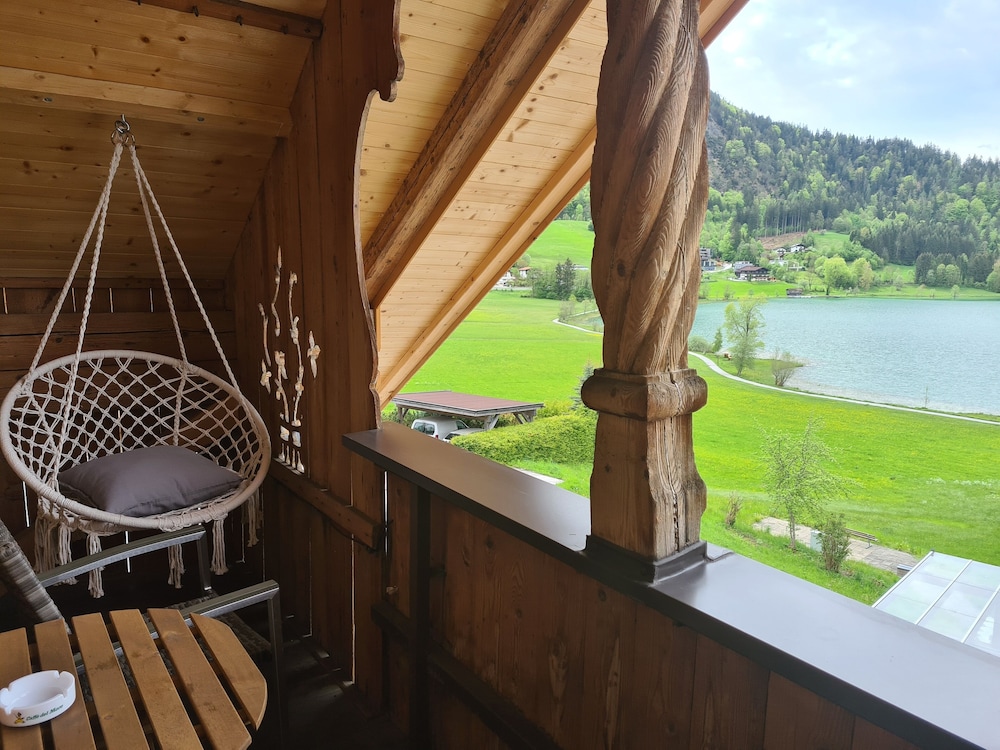 Basic Apartment, 1 Bedroom, Lake View photo 3