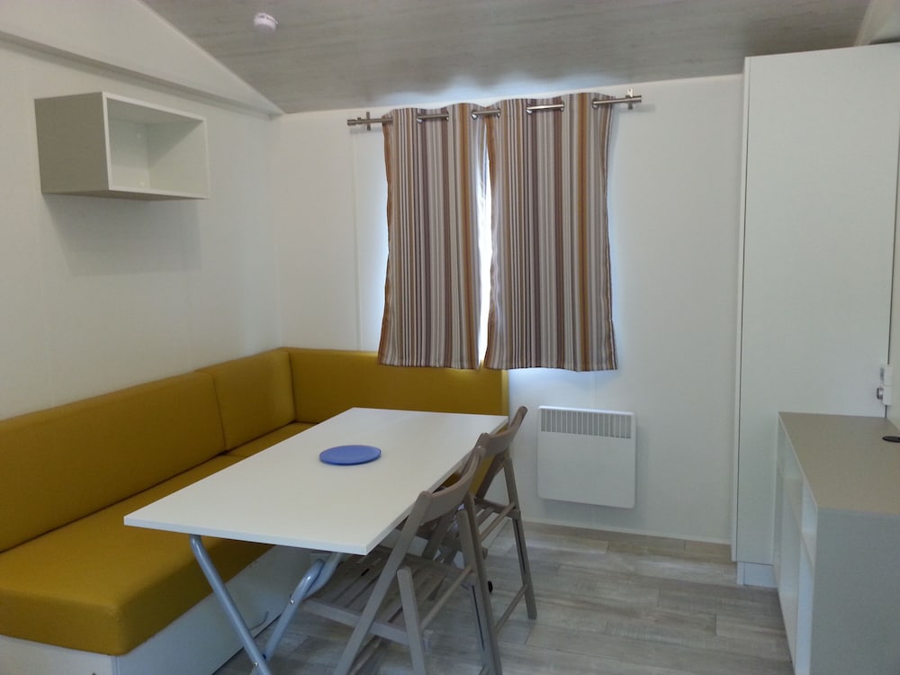 Comfort Mobile Home For 4/6 People photo 3