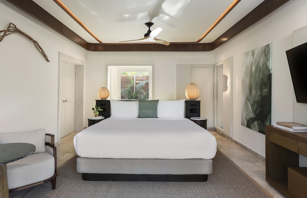 Casita Signature, Suite, 1 King Bed With Sofa Bed, Non Smoking, Canal View