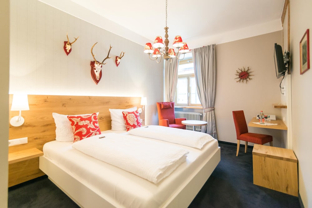 Comfort Room, Multiple Beds