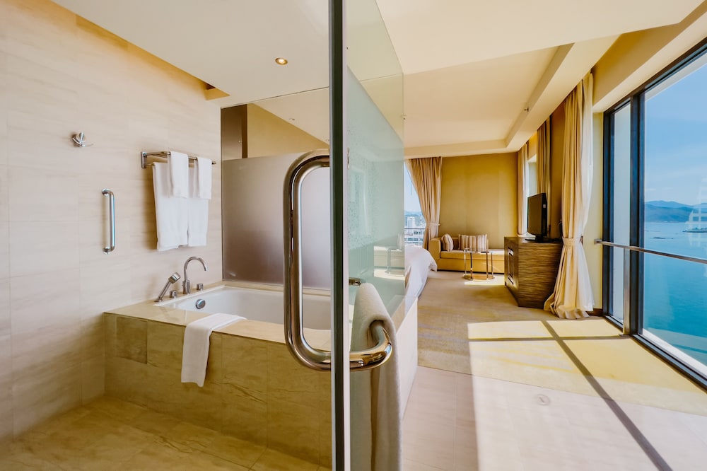 Club Apartment, 2 Bedrooms, Ocean View - Photo 15