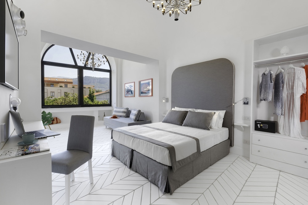 Apartment, 1 Bedroom, Smoking, Private Bathroom
