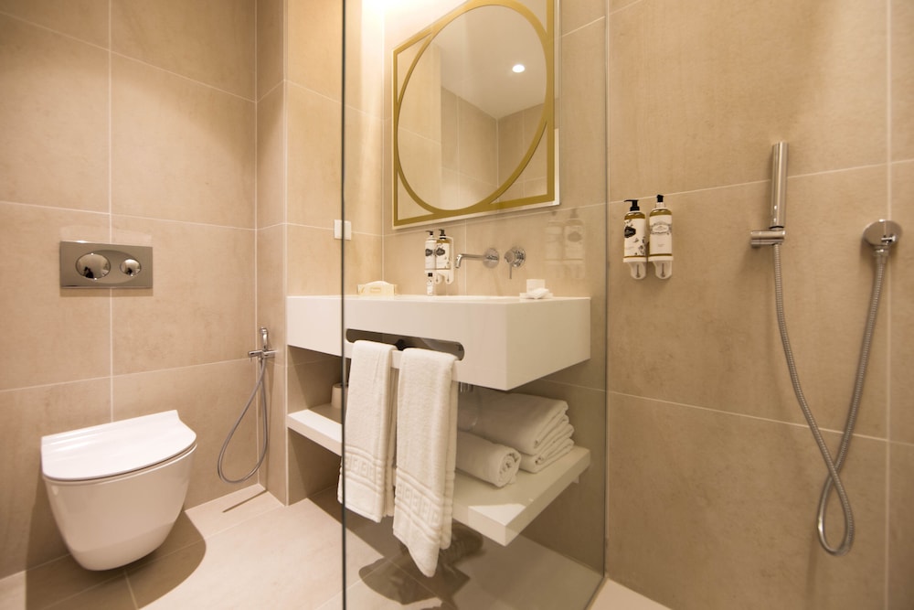 Superior Double Room, Partial Sea View - Photo 3