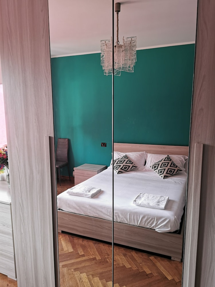 Comfort Room, 1 Double Bed, Shared Bathroom, Park View