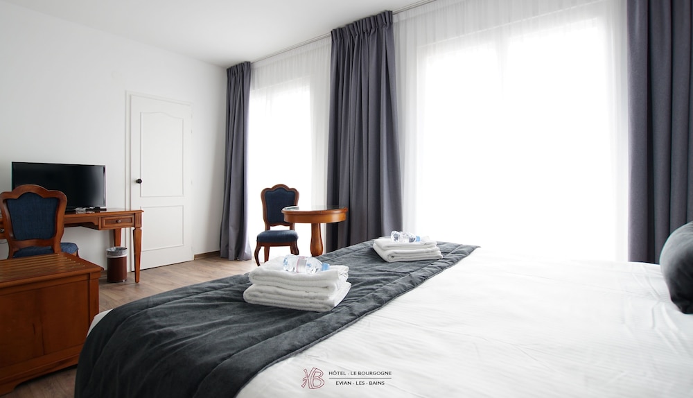 Superior Double Room, Balcony - Photo 3