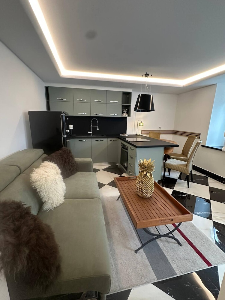 Unique Losone Apartment, 사진 34
