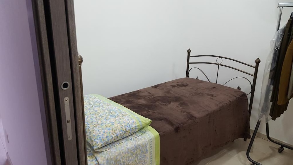 Basic Twin Room