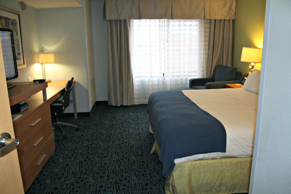 Suite, 1 Bedroom, Accessible (Communication Accessible)