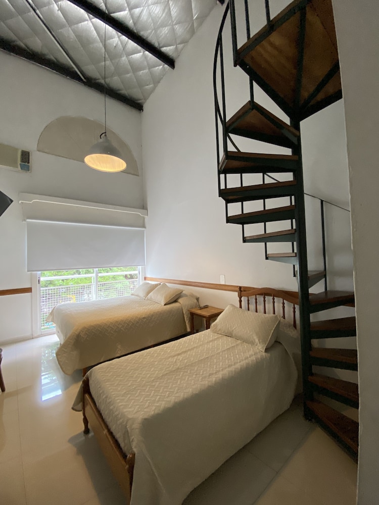 Club Apartment photo 3