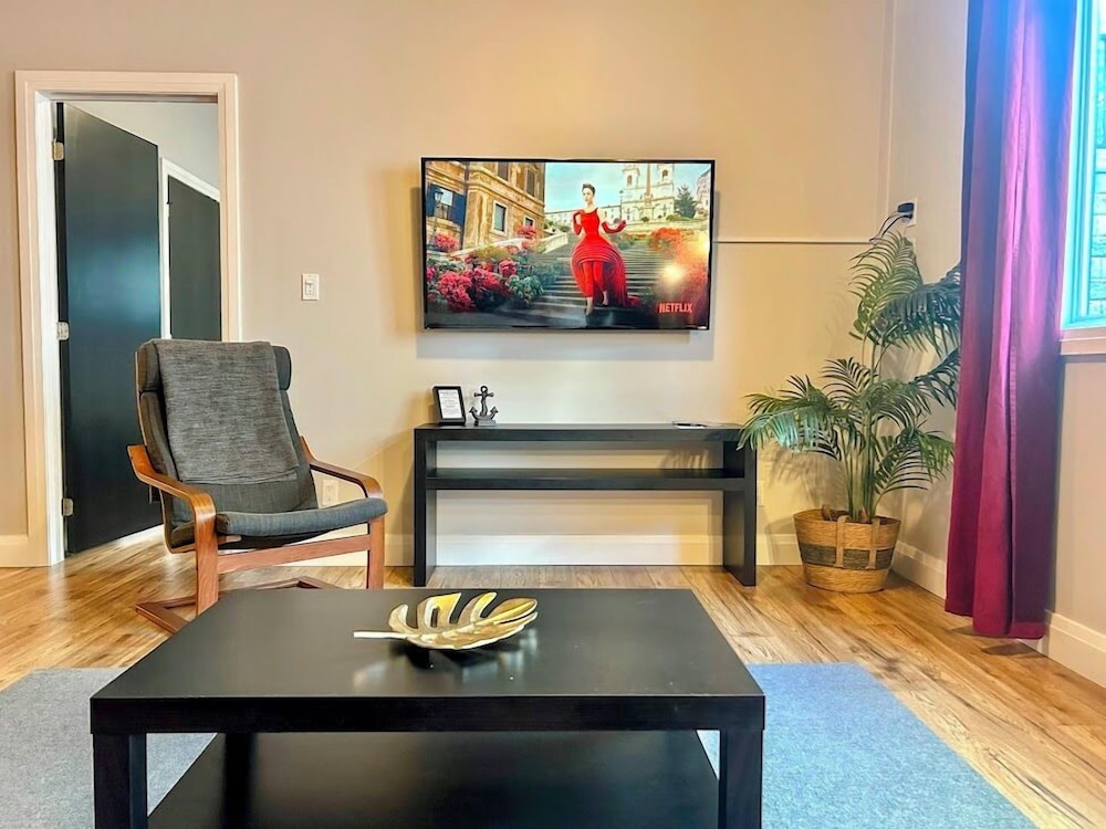 Condo, 1 Bedroom, Patio (Unit 7) photo 1