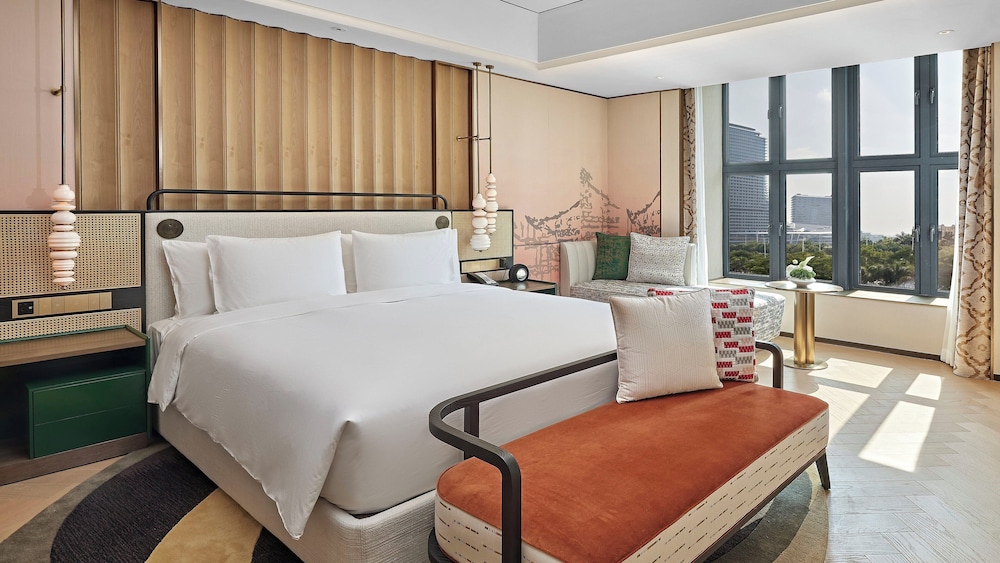 Suite, 1 Bedroom, Club Lounge Access photo 2
