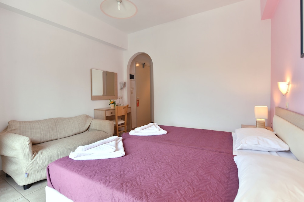Standard Room photo 3