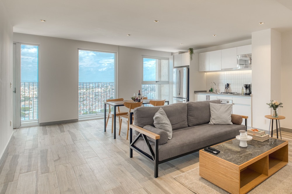 Deluxe Apartment, 2 Bedrooms, Balcony, City View