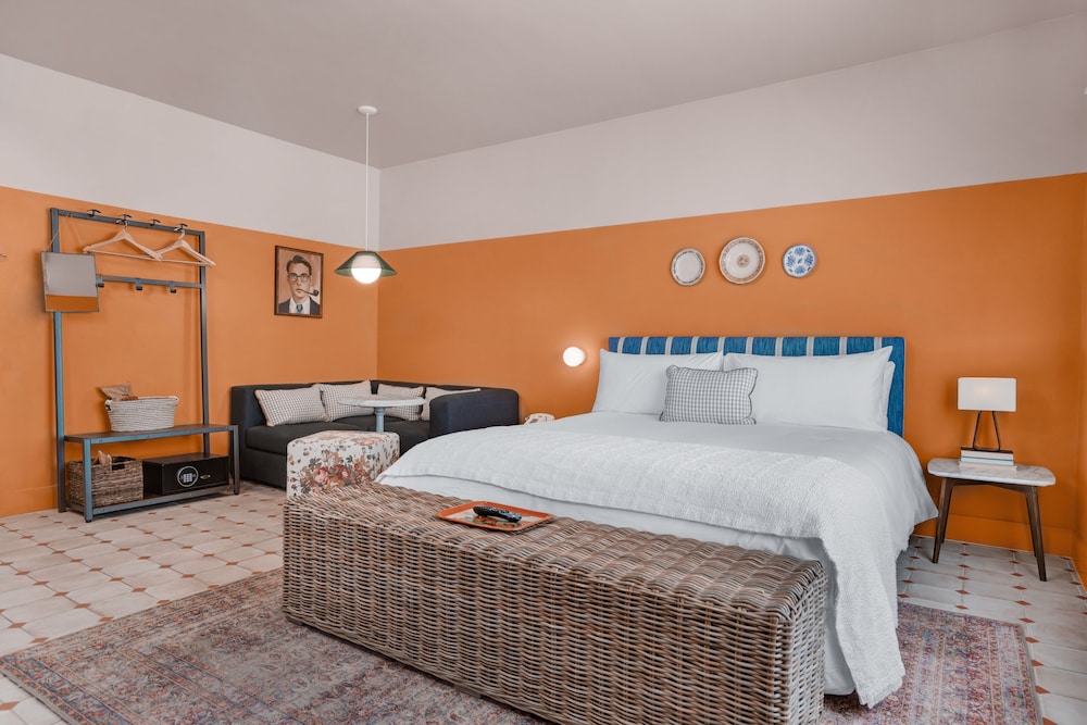 Grand Studio, 1 King Bed