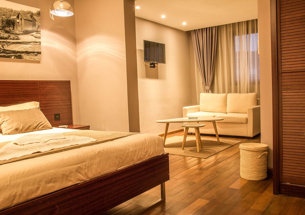 Premium Suite