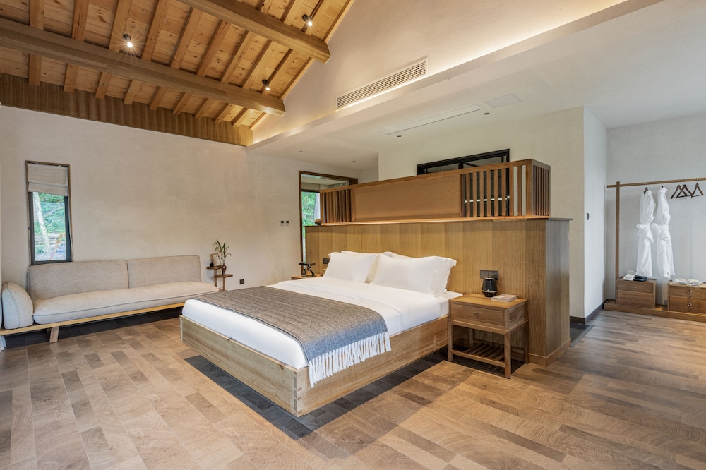 Classic Double Room, Mountain View