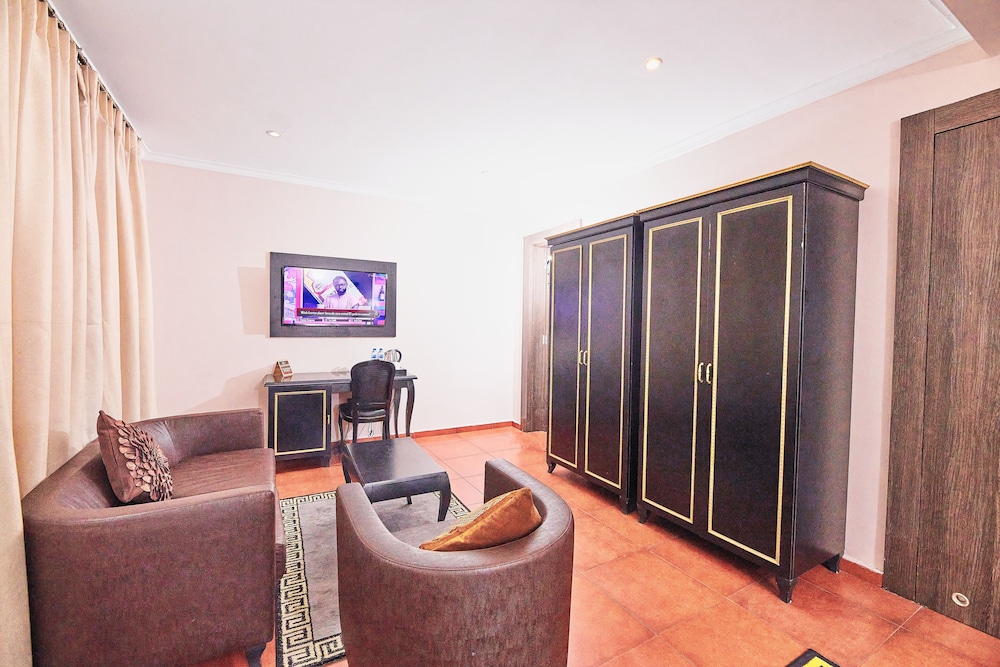 Executive Suite photo 3