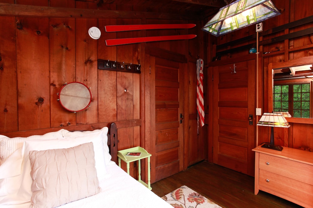 Cabin, 4 Bedrooms, Balcony, River View photo 3
