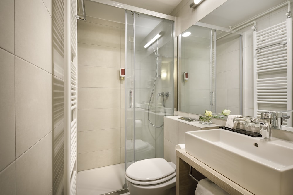 Superior Twin Room - Photo 4