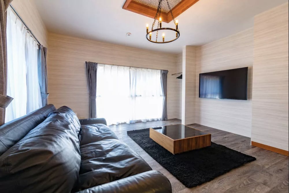 Private Vacation Home - Photo 22