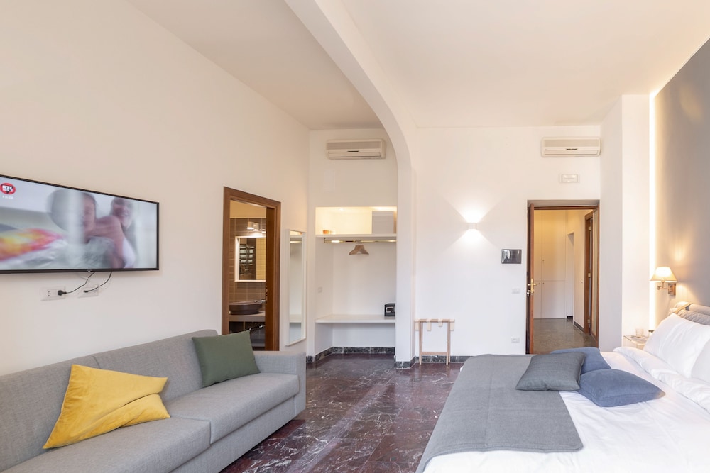 Exclusive Suite photo 2