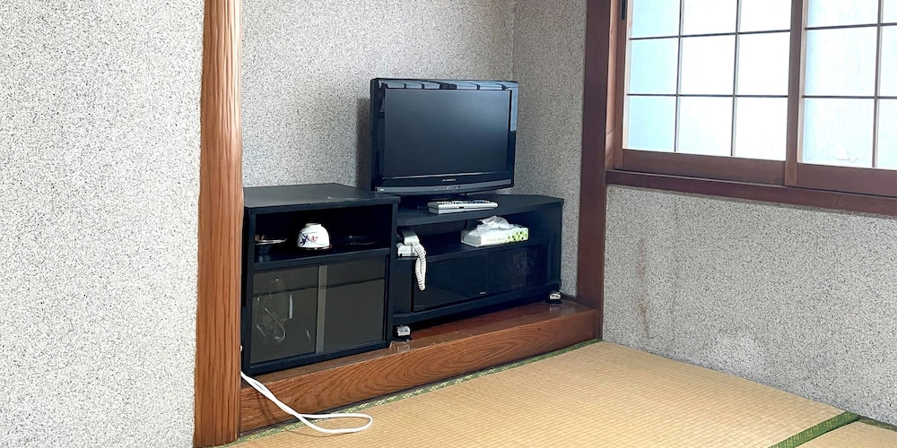 Old Wing Japanese-Style Room , For 2 People photo 1