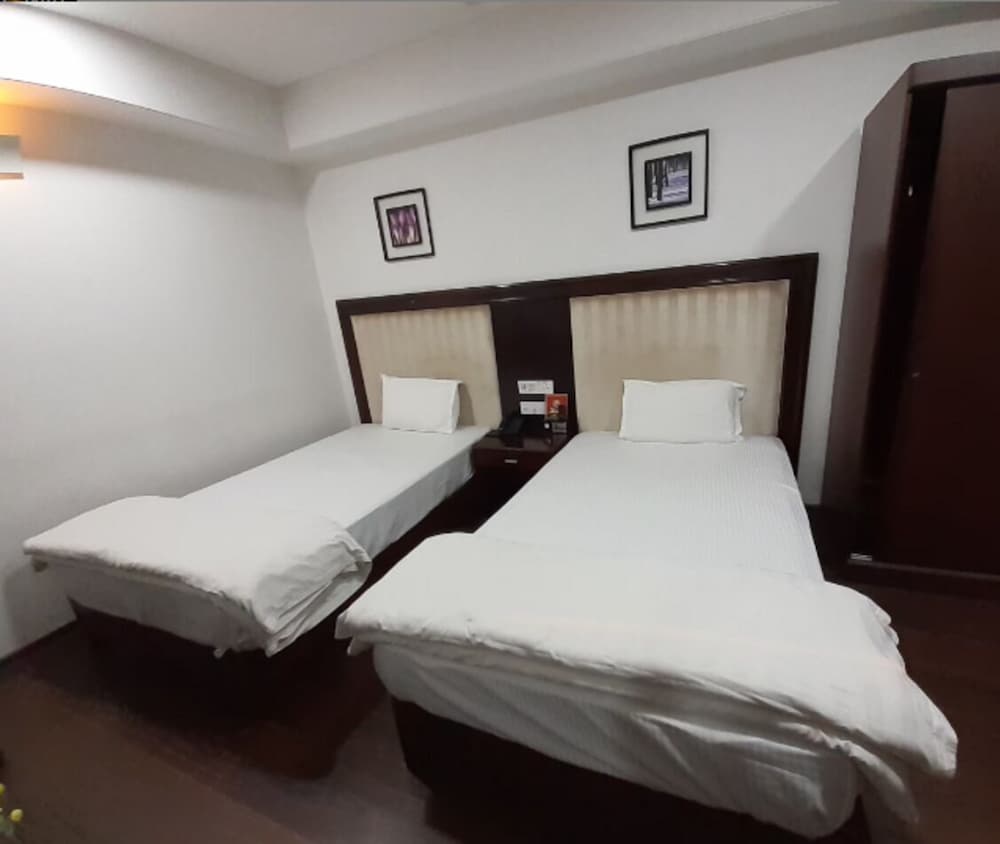 Deluxe Room - Photo 1