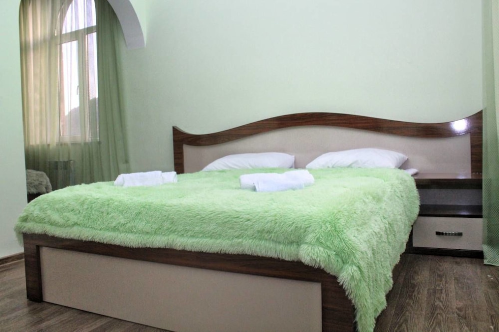 Family Room, Balcony