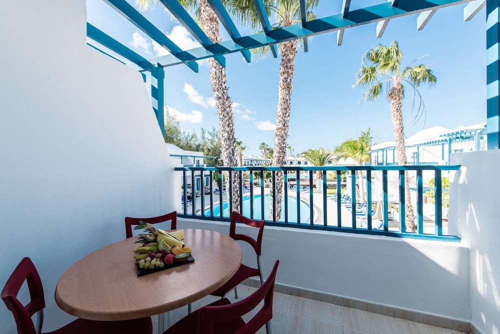 Premium Apartment, Pool View (3 Adults + 1 Child)