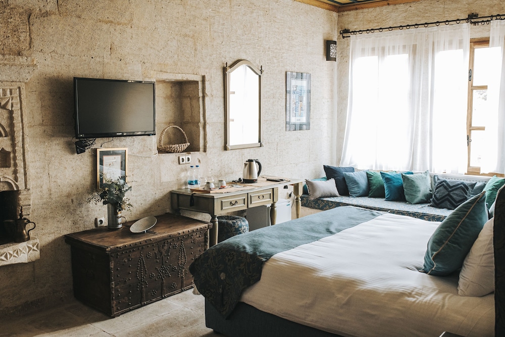 Luxury Studio Suite photo 2