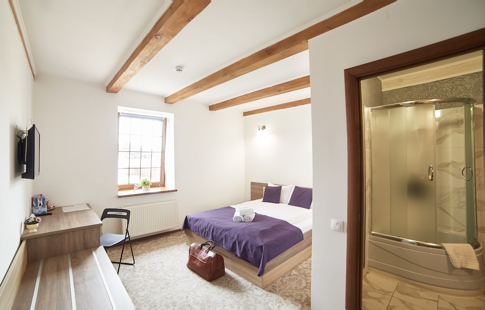 Double Room, 1 King Bed photo 2