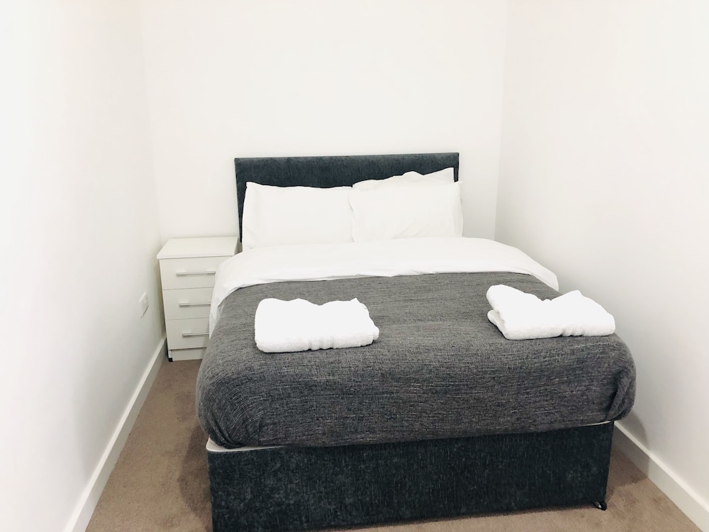 Family Apartment, Private Bathroom (3BED-2D/1S-5PPL)