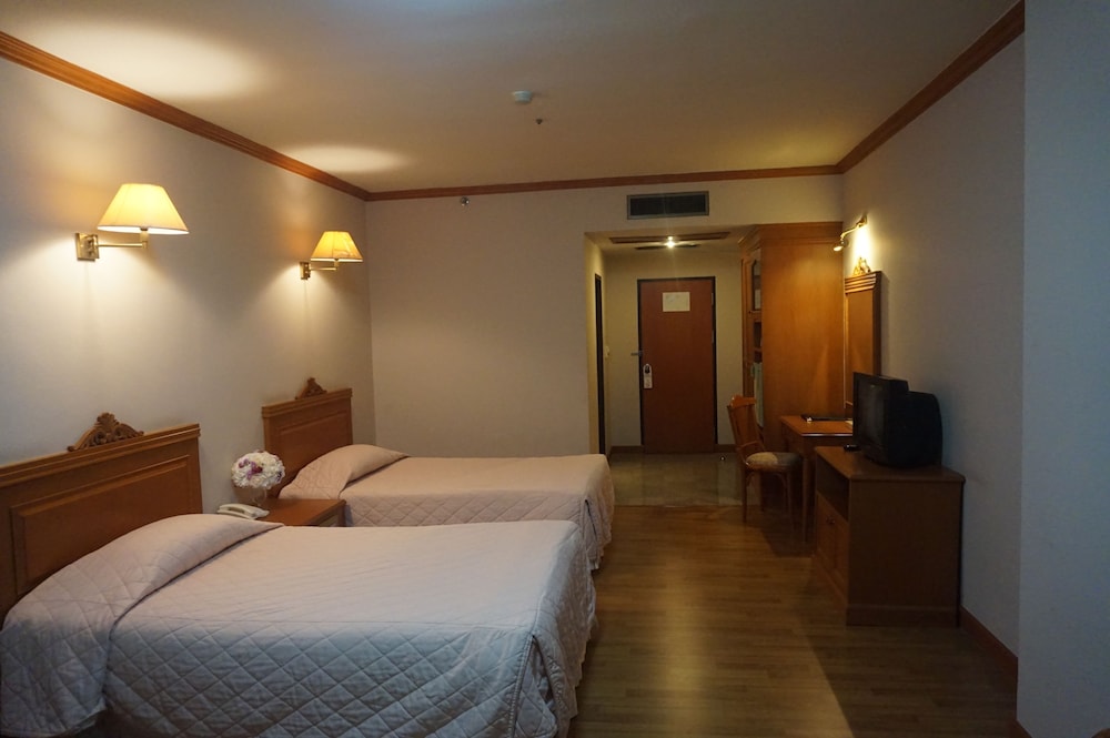 Deluxe Twin Room photo 1