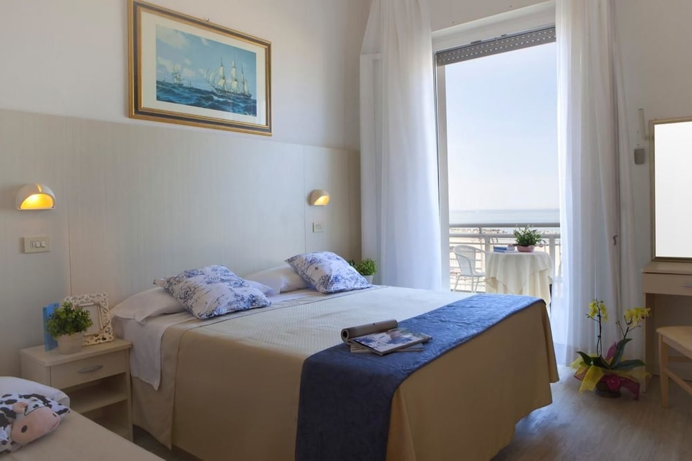 Double or Twin Room, Balcony photo 1