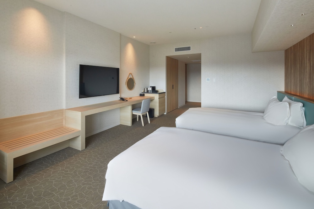 Corner Deluxe Room (for 2 People), Non Smoking - Photo 2