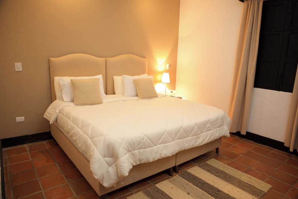 Deluxe Double Room, 1 Queen Bed, Non Smoking photo 1