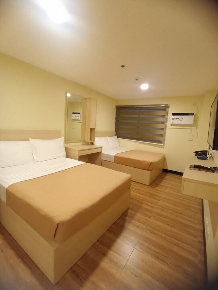 Standard Double Room, 2 Double Beds photo 1