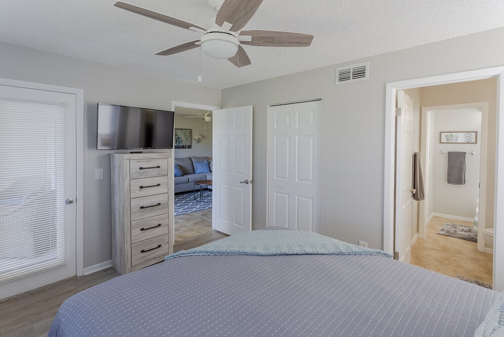 Apartment, 2 Bedrooms, 2 Bathrooms photo 3