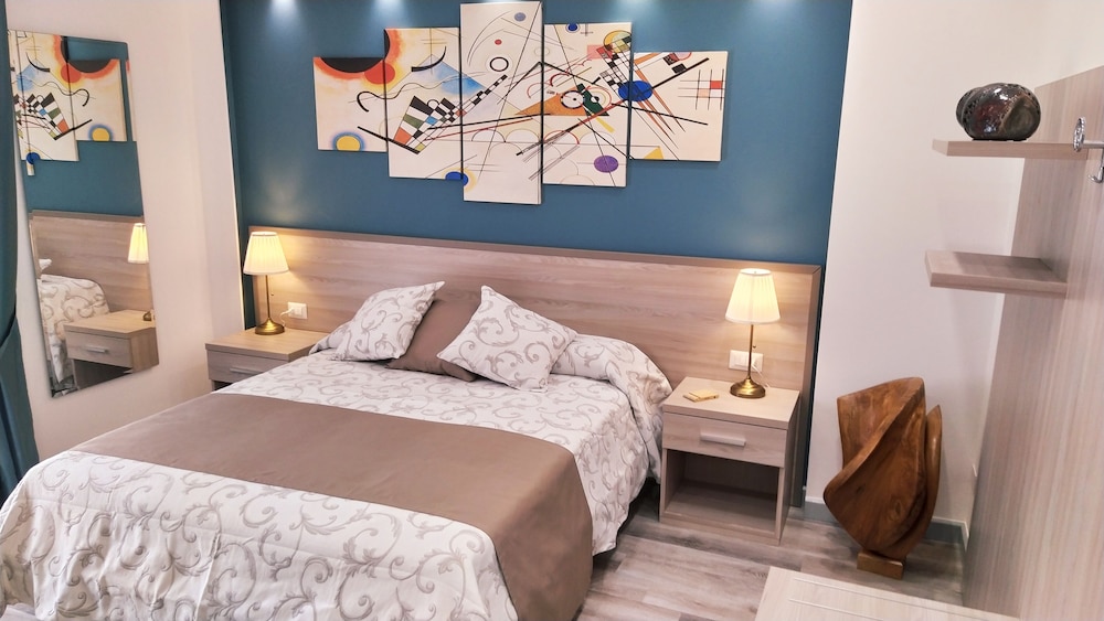 Deluxe Double Room, Hill View