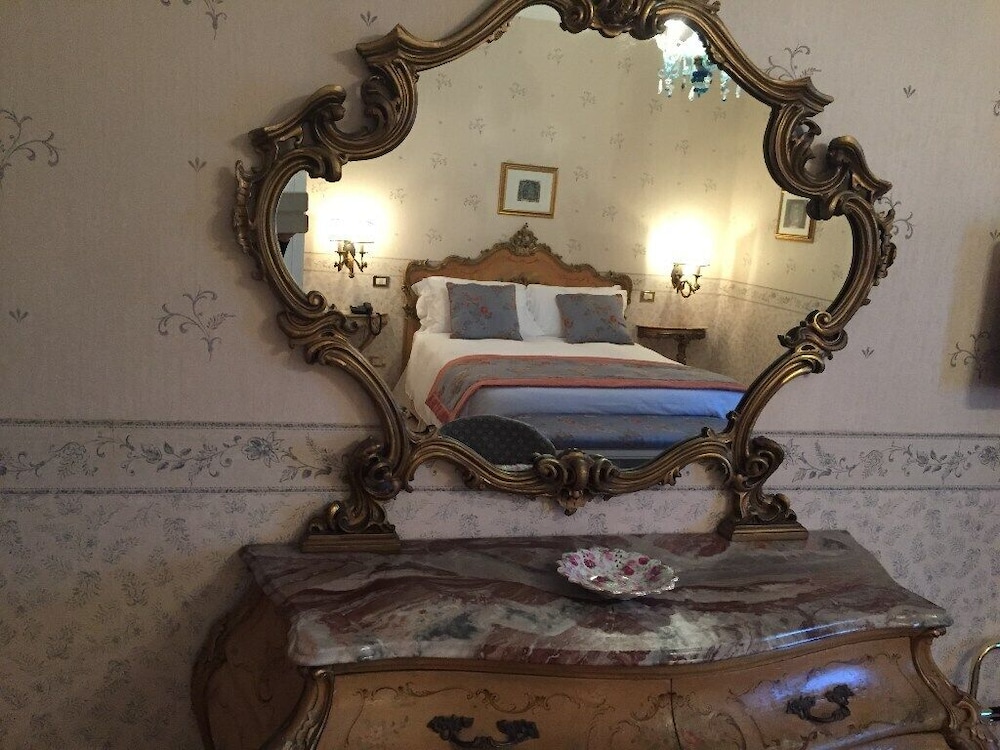 Classic Double Room Single Use photo 1