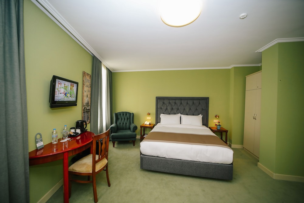 Superior Double Room, Mountain View photo 3